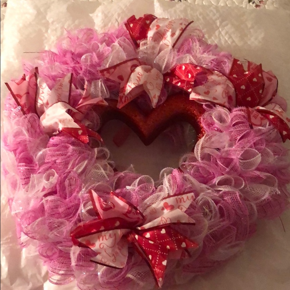 Valentines Wreath D1